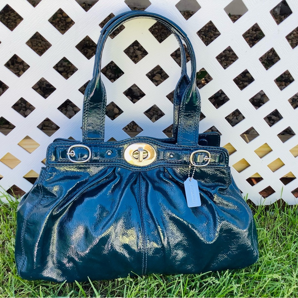 Nice COACH bag - RARE color 🌹🌹 - Picture 14 of 16